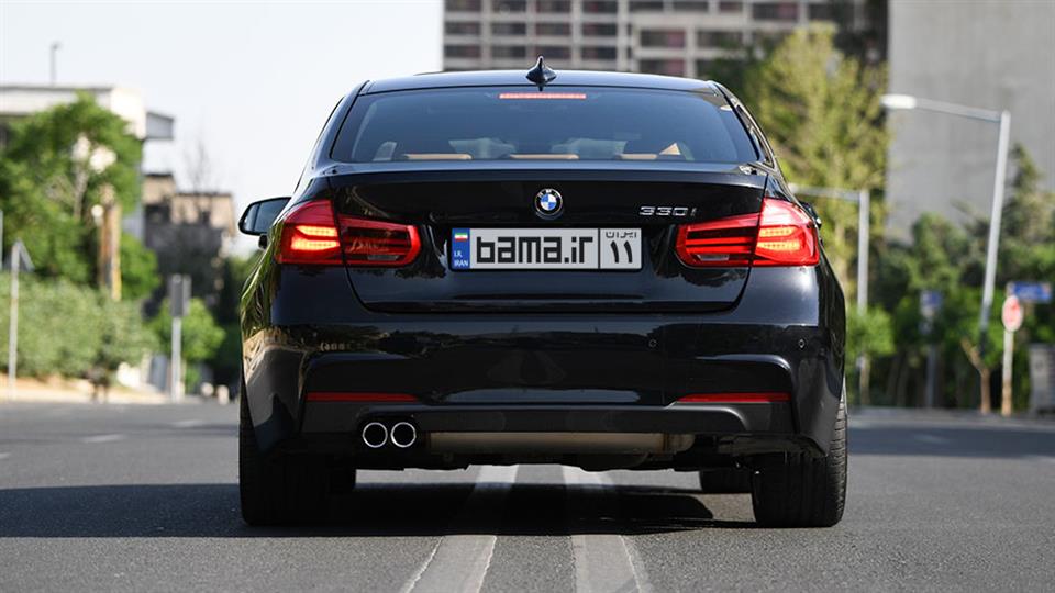 نمای عقب ب‌ام‌و 330i مدل 2018